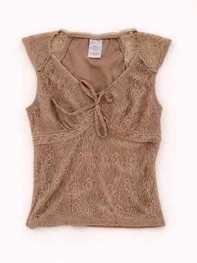 No Boundaries Neutral Tan Lace Tank Top with cap sleeves